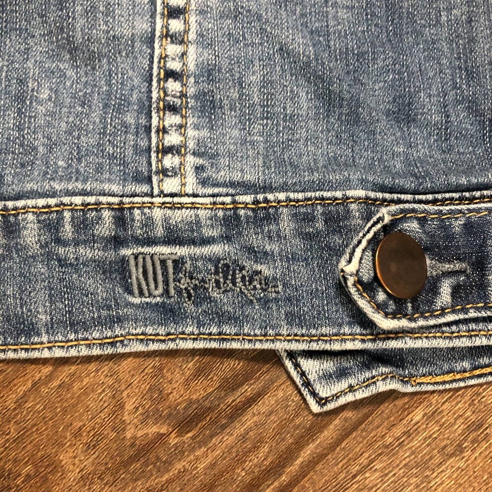Designer Jean Jacket, Large - Picture 5 of 5